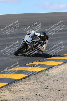 media/Mar-20-2023-Moto Forza (Mon) [[d0bbc59e78]]/2-B Group (Yellow)/Session 2 (Bowl)/